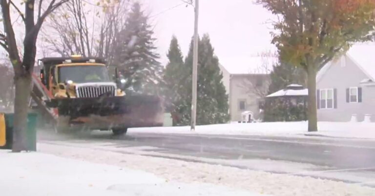 Powerful storm dumps snow on areas of Northeast and Midwest