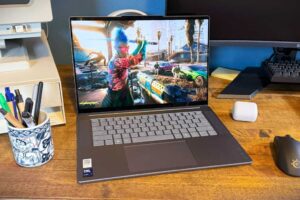 Tested: Intel Lunar Lake brings real gaming to thin, light laptops