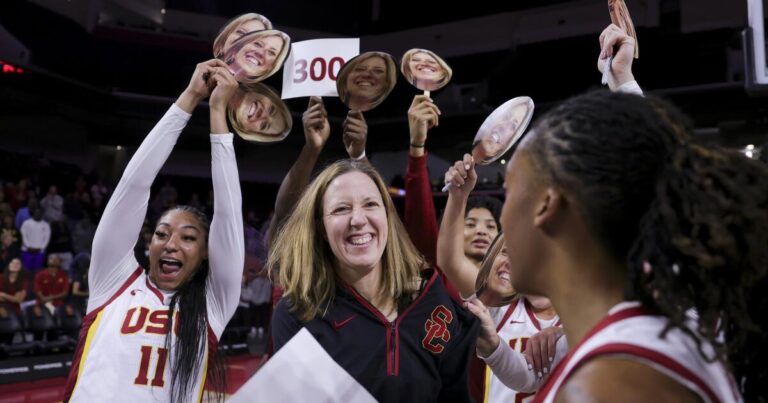 USC coach Lindsay Gottlieb offers inside look at Trojans’ growth