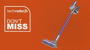 Our most affordable Dyson vacuum cleaner just got an early Black Friday price slash – thank you Curry’s